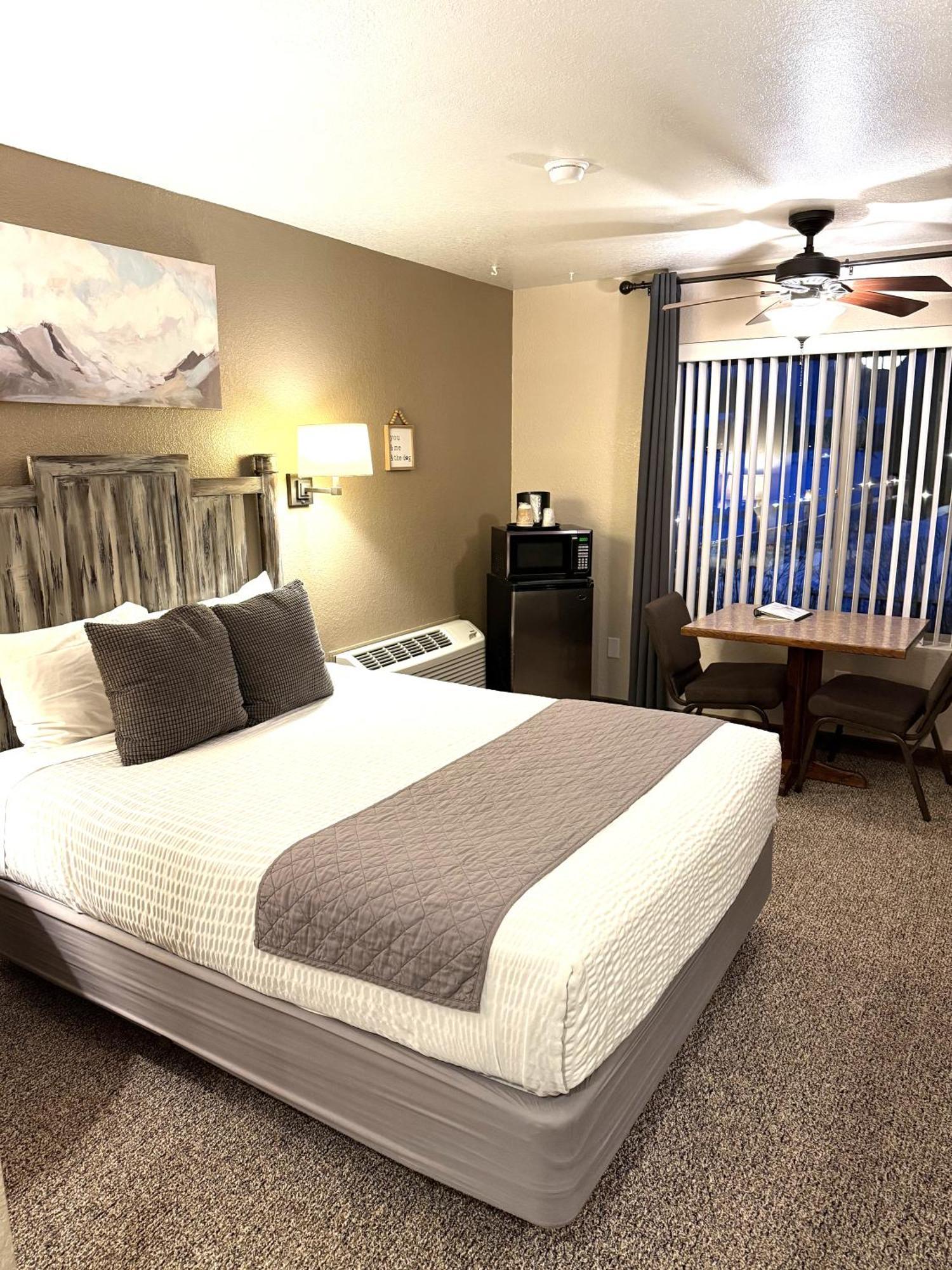 Mountain View Lodge Челан Стая снимка
