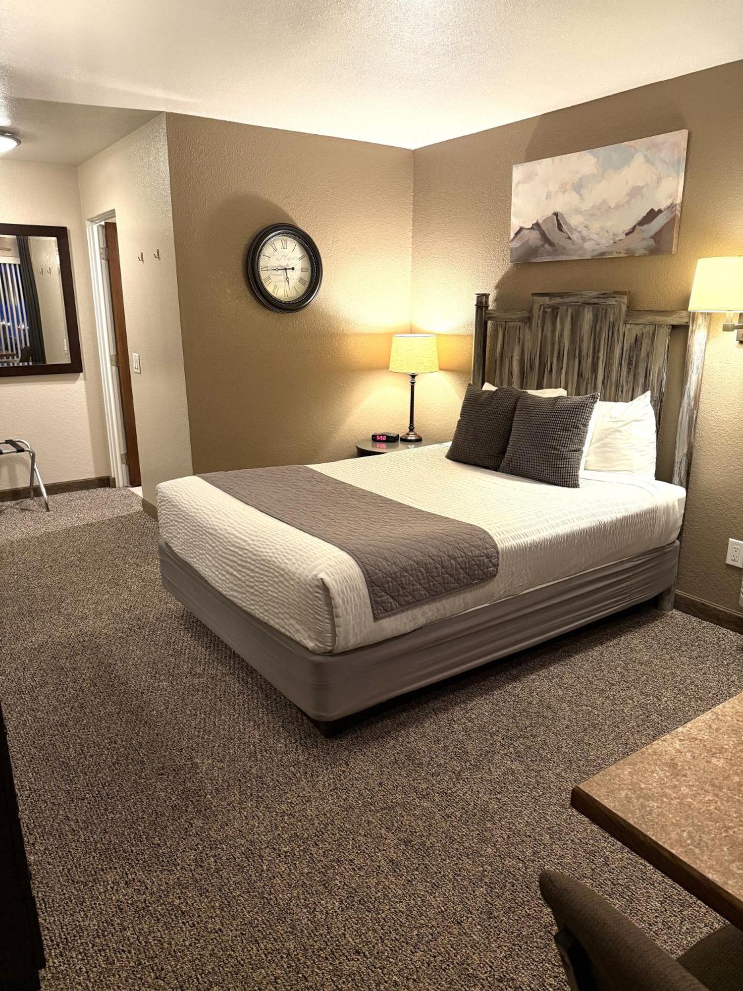 Mountain View Lodge Челан Стая снимка